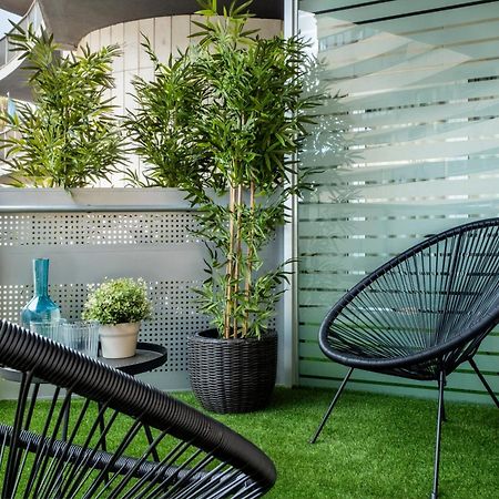 Magno Apartments Principe Севиля Екстериор снимка